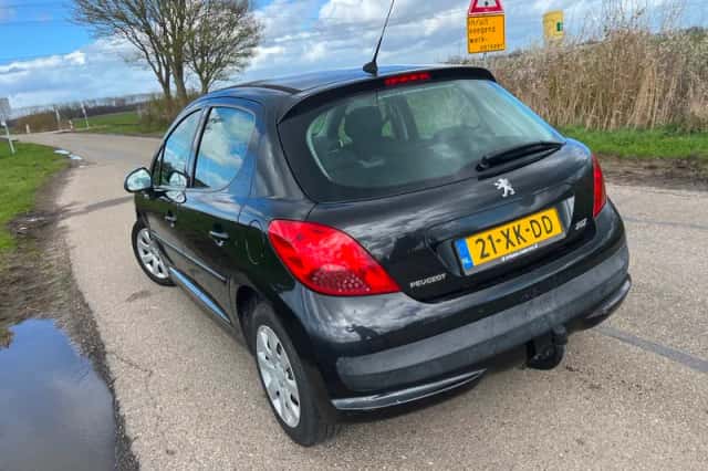 Peugeot 207 (2007) thumbnail 2