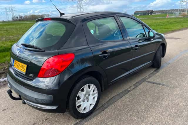 Peugeot 207 (2007) thumbnail 4