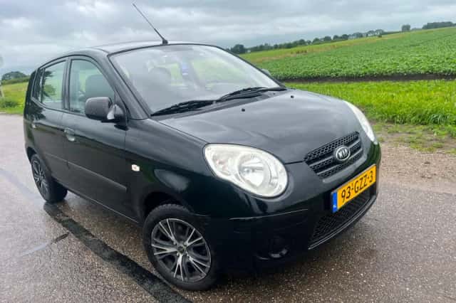 Kia Picanto (2010) thumbnail 1