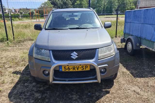 Suzuki Grand Vitara (2005) thumbnail 2