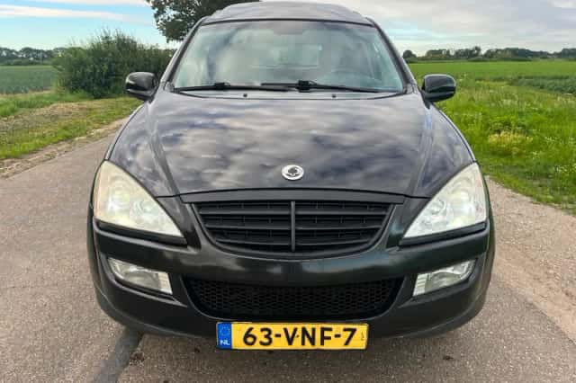 SsangYong Kyron (2008) thumbnail 2