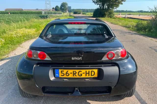 Smart Roadster (2003) thumbnail 3