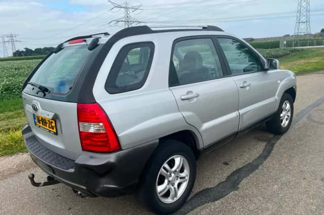 Kia Sportage (2005) thumbnail 3