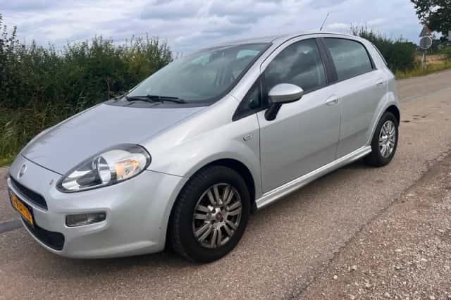 Fiat Punto (2014) thumbnail 1
