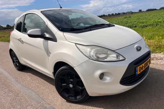 Ford Ka (2012) thumbnail 1