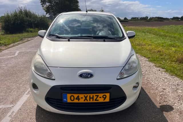 Ford Ka (2012) thumbnail 5