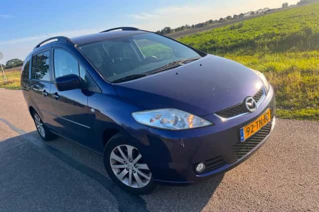 Mazda 5 (2006) thumbnail 1