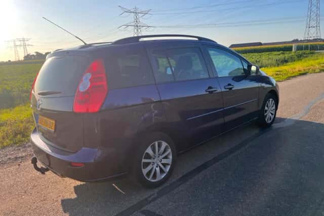 Mazda 5 (2006) thumbnail 6