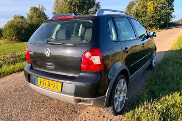 Volkswagen Polo (2005) thumbnail 5