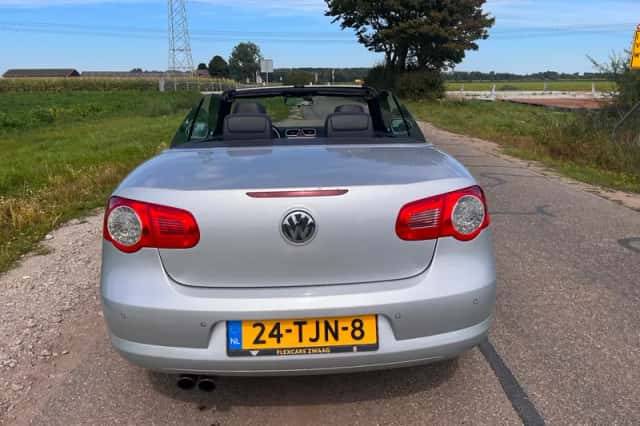Volkswagen Eos (2007) thumbnail 3