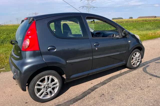 Peugeot 107 (2011) thumbnail 3