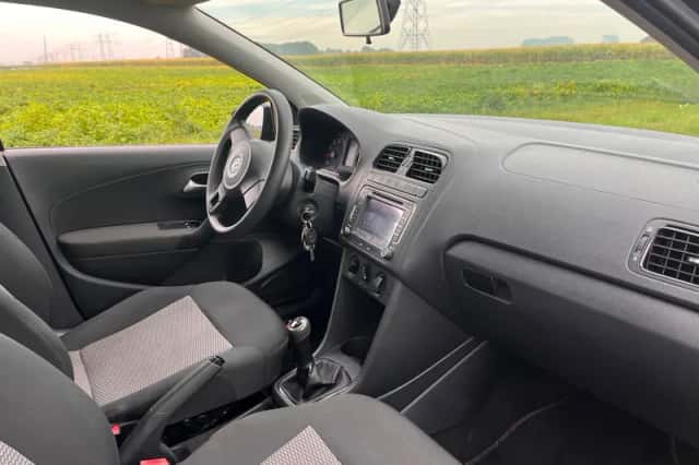 Volkswagen Polo (2011) thumbnail 6