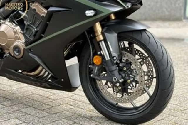 Honda CBR (2020) thumbnail 2