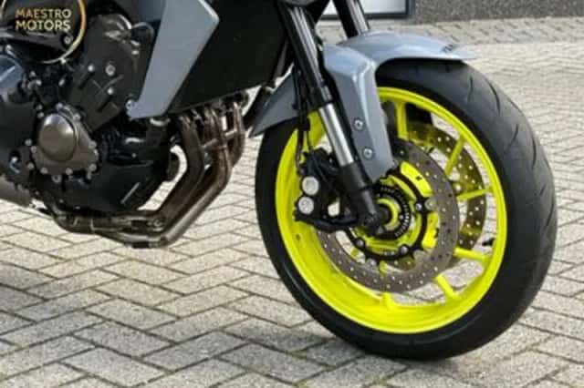 YAMAHA MT (2017) thumbnail 2