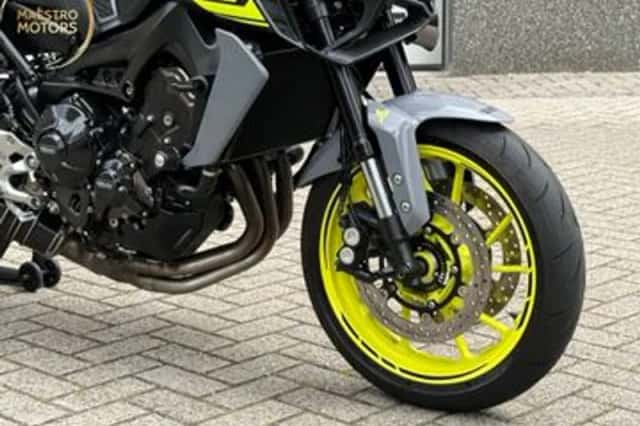 YAMAHA MT (2017) thumbnail 2