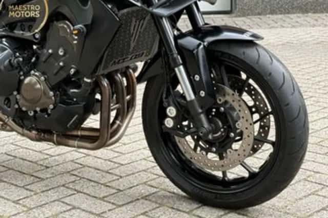 YAMAHA MT (2017) thumbnail 2