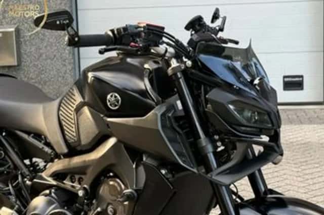 YAMAHA MT (2020) thumbnail 3