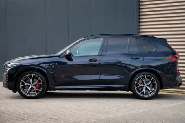 BMW X5 (2023) thumbnail 2
