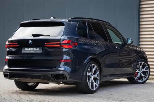BMW X5 (2023) thumbnail 5