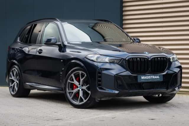 BMW X5 (2023) thumbnail 6