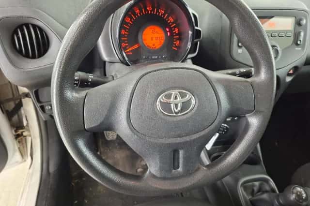 Toyota Aygo (2017) thumbnail 4