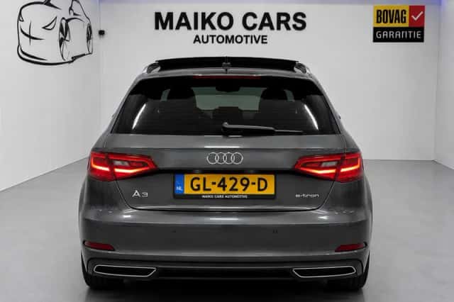 Audi A3 (2015) thumbnail 6