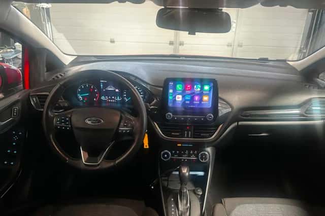 Ford Fiesta (2022) thumbnail 3