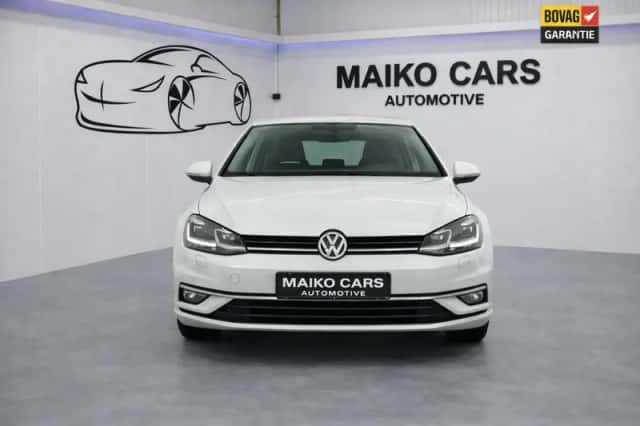 Volkswagen Golf (2019) thumbnail 4