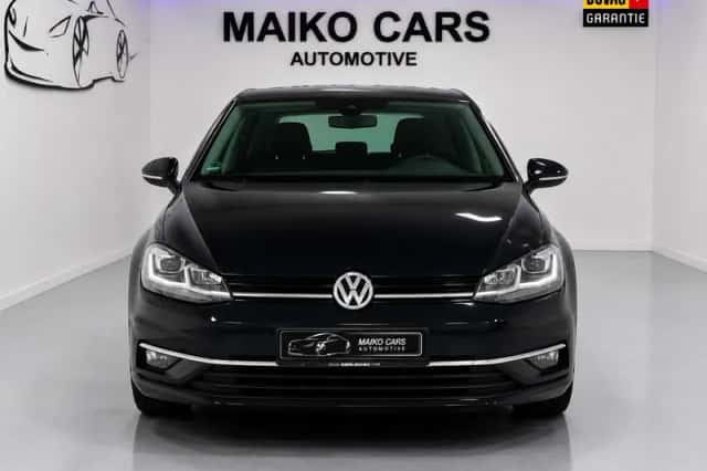 Volkswagen Golf (2019) thumbnail 4