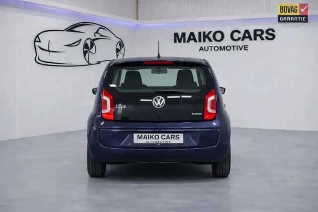 Volkswagen Up! (2015) thumbnail 6