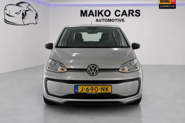 Volkswagen Up! (2020) thumbnail 3