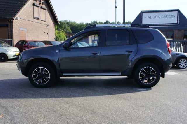 Dacia Duster (2017) thumbnail 2