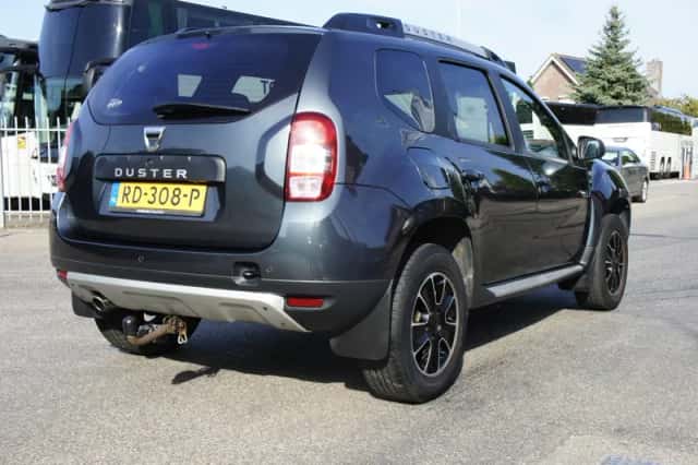 Dacia Duster (2017) thumbnail 4