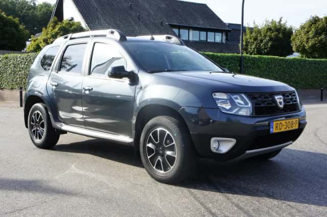 Dacia Duster (2017) thumbnail 6