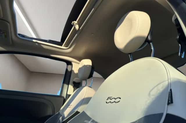 Fiat 500 (2019) thumbnail 4