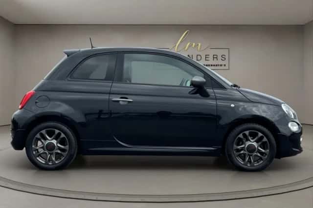 Fiat 500 (2019) thumbnail 2