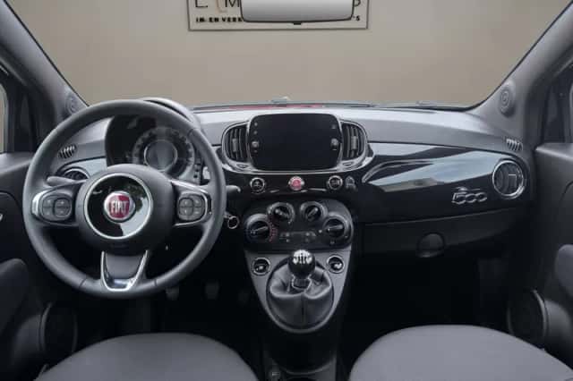 Fiat 500 (2023) thumbnail 3