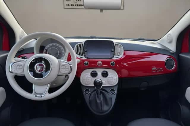Fiat 500 (2022) thumbnail 3