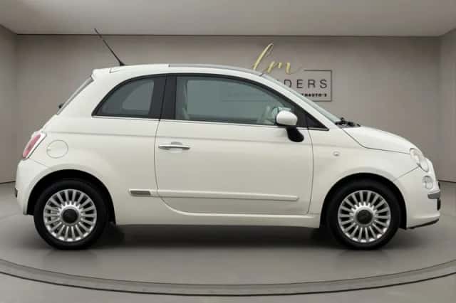 Fiat 500 (2011) thumbnail 2
