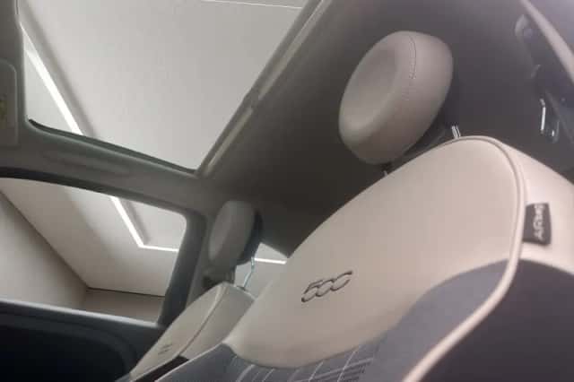 Fiat 500 (2019) thumbnail 3