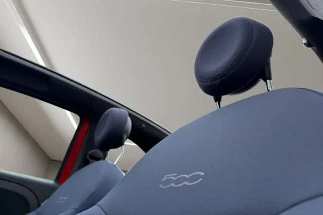 Fiat 500C (2023) thumbnail 4