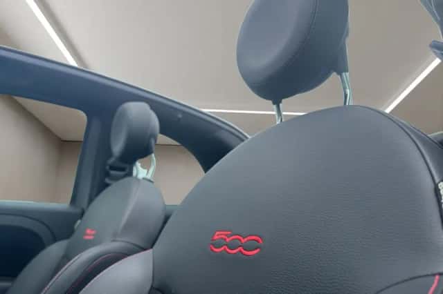 Fiat 500C (2021) thumbnail 4