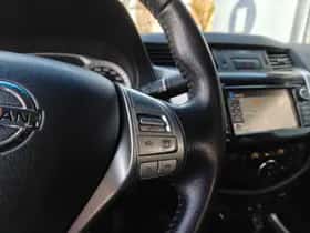 Nissan Navara (2017) thumbnail 30