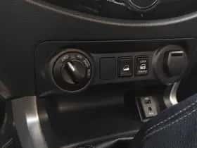 Nissan Navara (2017) thumbnail 34