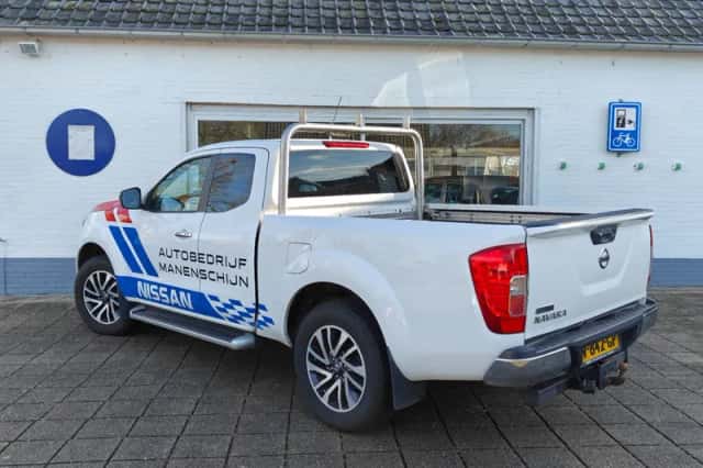 Nissan Navara (2017) thumbnail 6