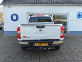 Nissan Navara (2017) thumbnail 9