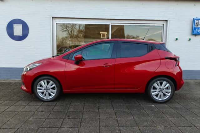 Nissan Micra (2020) thumbnail 3