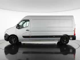 Nissan INTERSTAR (2023) thumbnail 3