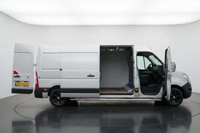 Nissan INTERSTAR (2023) thumbnail 6