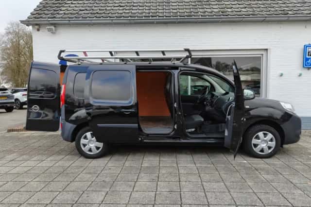 Nissan NV250 (2021) thumbnail 2